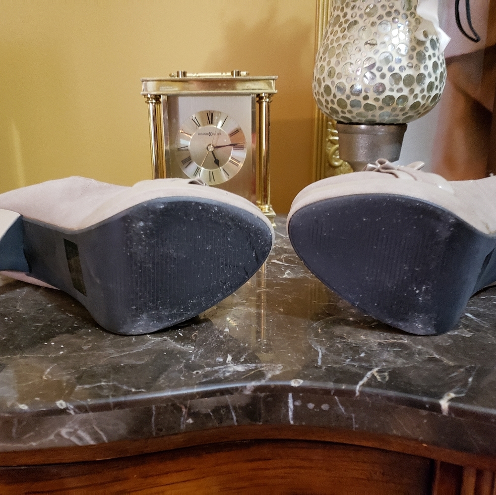 Heels - Picture 4 of 6